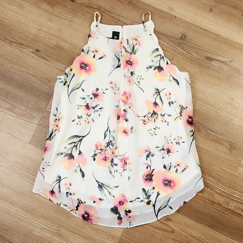 ☔️🩵Bwear Ivory Floral Print Sleeveless Top Small